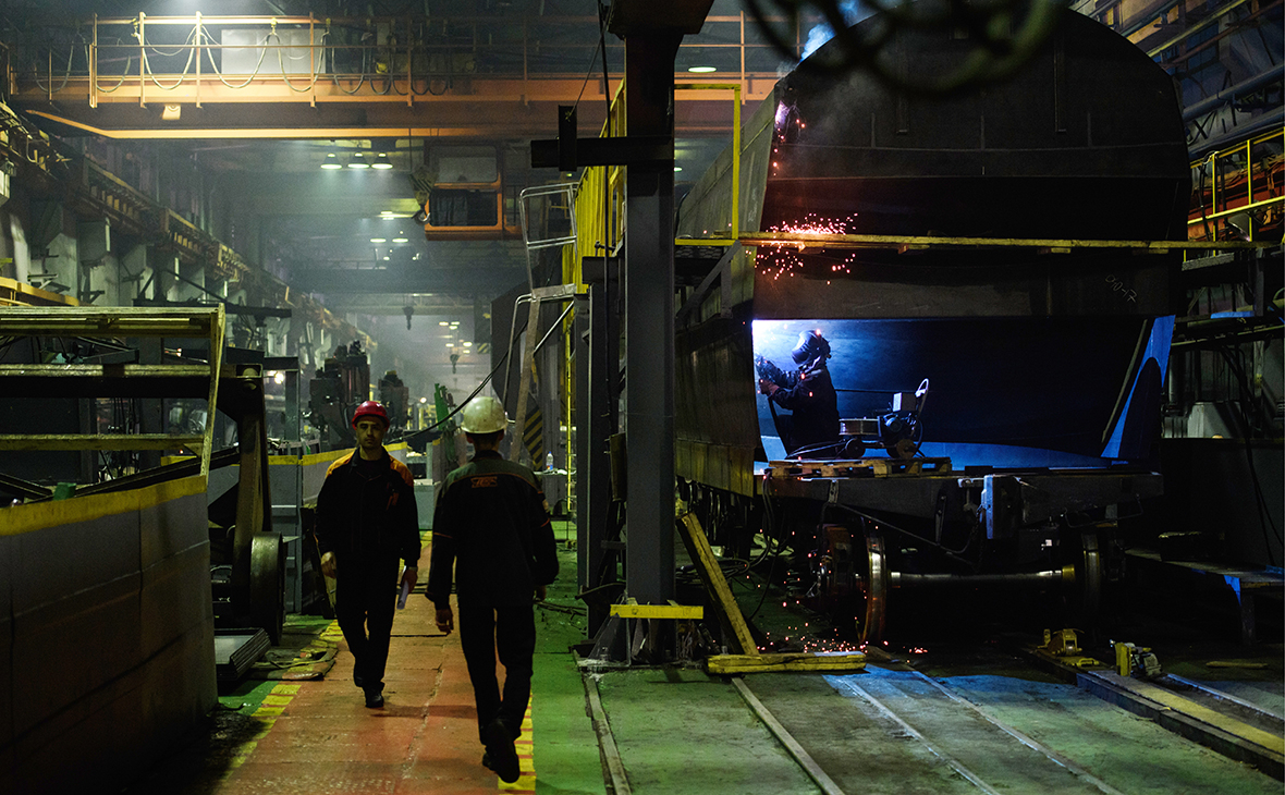 Workshop for the production of wagons at Uralvagonzavod, Defense Express