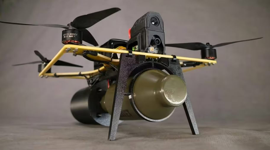 New Threat to Ukraine: russia Unveils Skorlupa USV with Fiber-Optic FPV Drones, Claims Serial Production