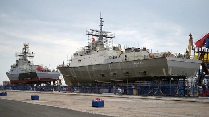 Russians Check Whether Their New Kalibr Carriers Will Be Able to Defend Themselves With the Pantsir-M SAM In the Black Sea, Defense Express, war in Ukraine, Russian-Ukrainian war