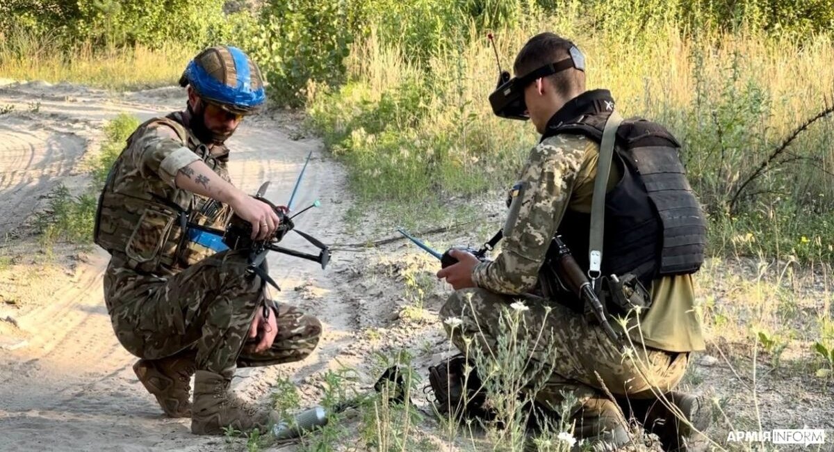 Illustrative photo: Ukrainian drone operators prepare quadcopters for a reconnaissance sortie