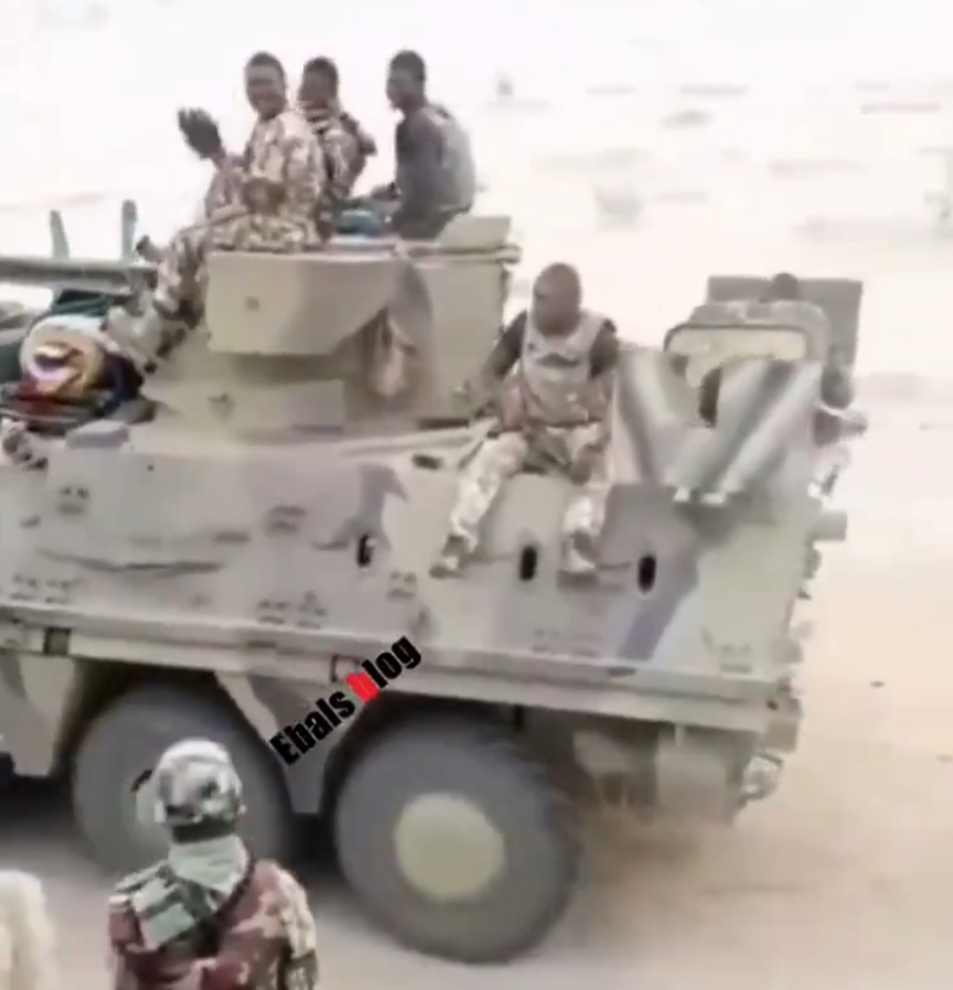 New footage of a BTR-4EN in Nigeria. The image shows open firing ports and two additional protective shields for gunners on the roof