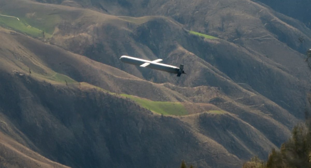 New AGM-158 XR Could Outrange Tomahawk Missile and Is Set for Its First Flight This Year