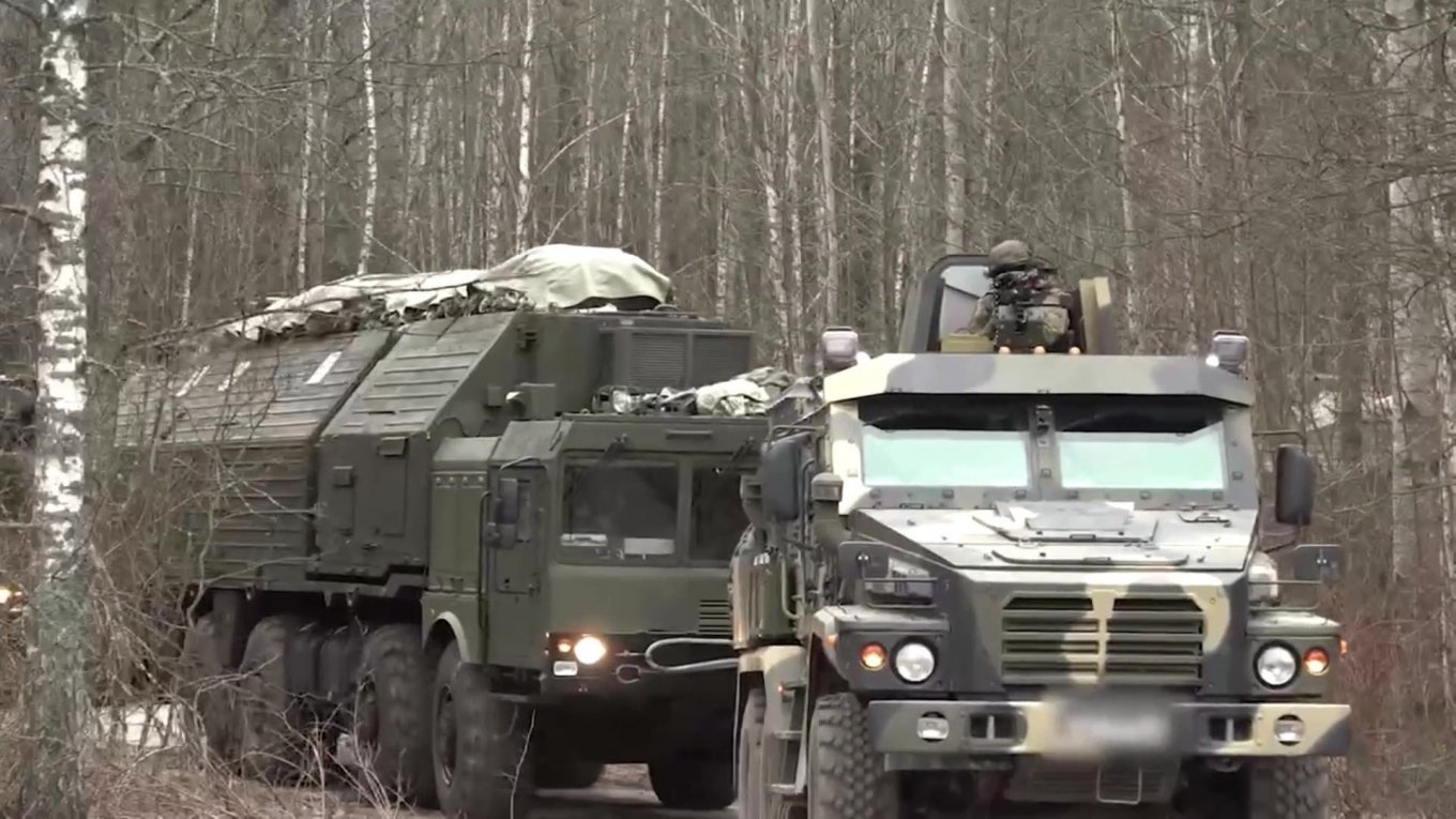 russians Didn't Show Oreshnik Missile in Belarus but Revealed Other Important Details, Defense Express