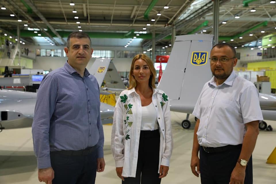 Three Bayraktar TB2 UAVs Ready to Be Delivered to Ukraine for Free, Haluk Bayraktar, Vasyl Bodnar, the Ambassador Extraordinary and Plenipotentiary of Ukraine to the Republic of Türkiye, Defense Express