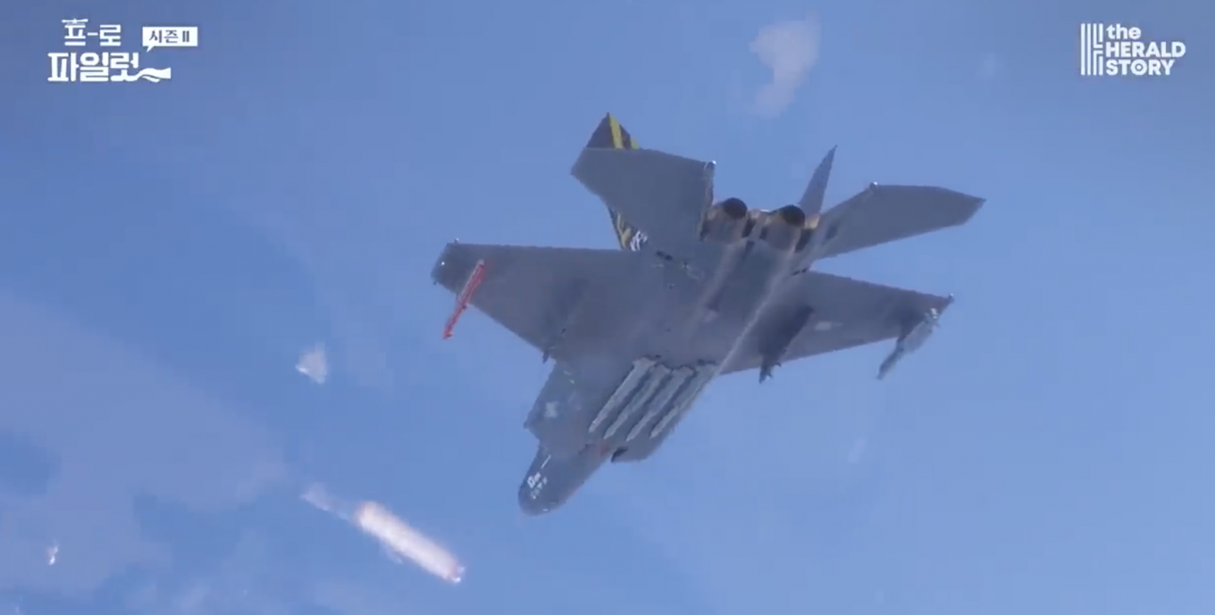 The New Korean KF-21 Fighter Successfully Launched the Meteor Missile And Showed the 20mm Gun Production, Defense Express, war in Ukraine, Russian-Ukrainian war