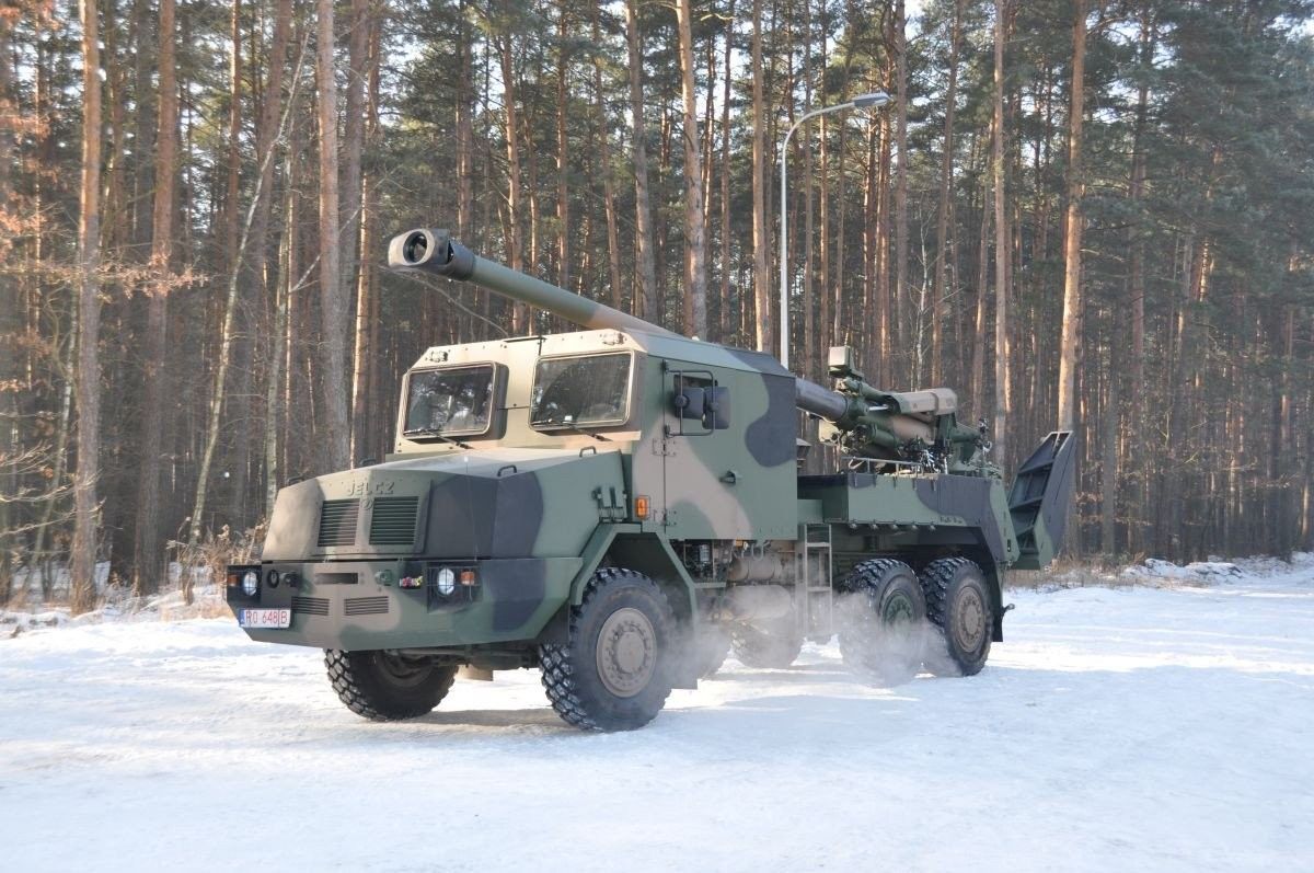 Poland to Produce Ukrainian Bohdana Self-Propelled Howitzers for Local Military and Export Markets, Defense Express