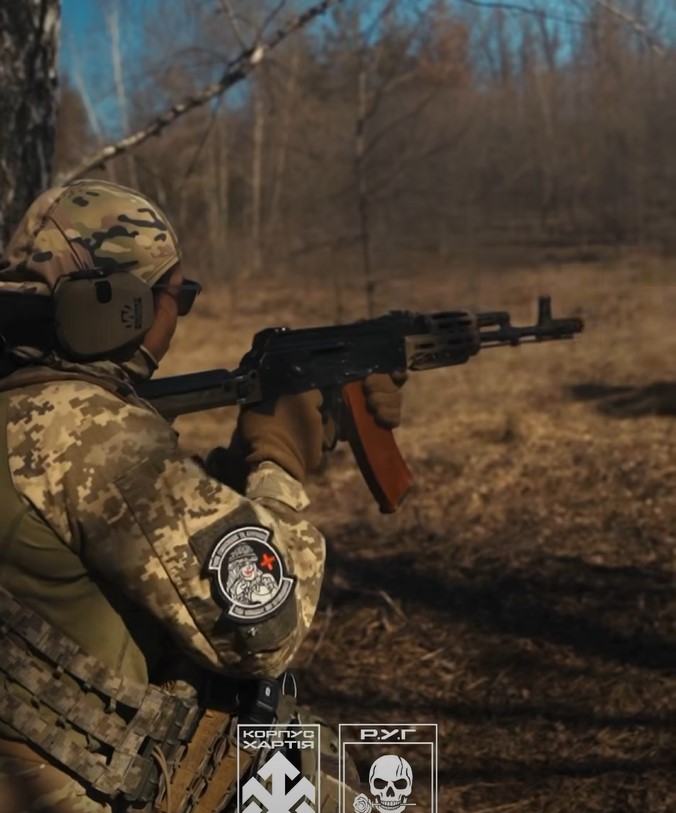 Ukrainian National Guard Breaks Through russian Defensive Positions Near Vovchansk (Video)