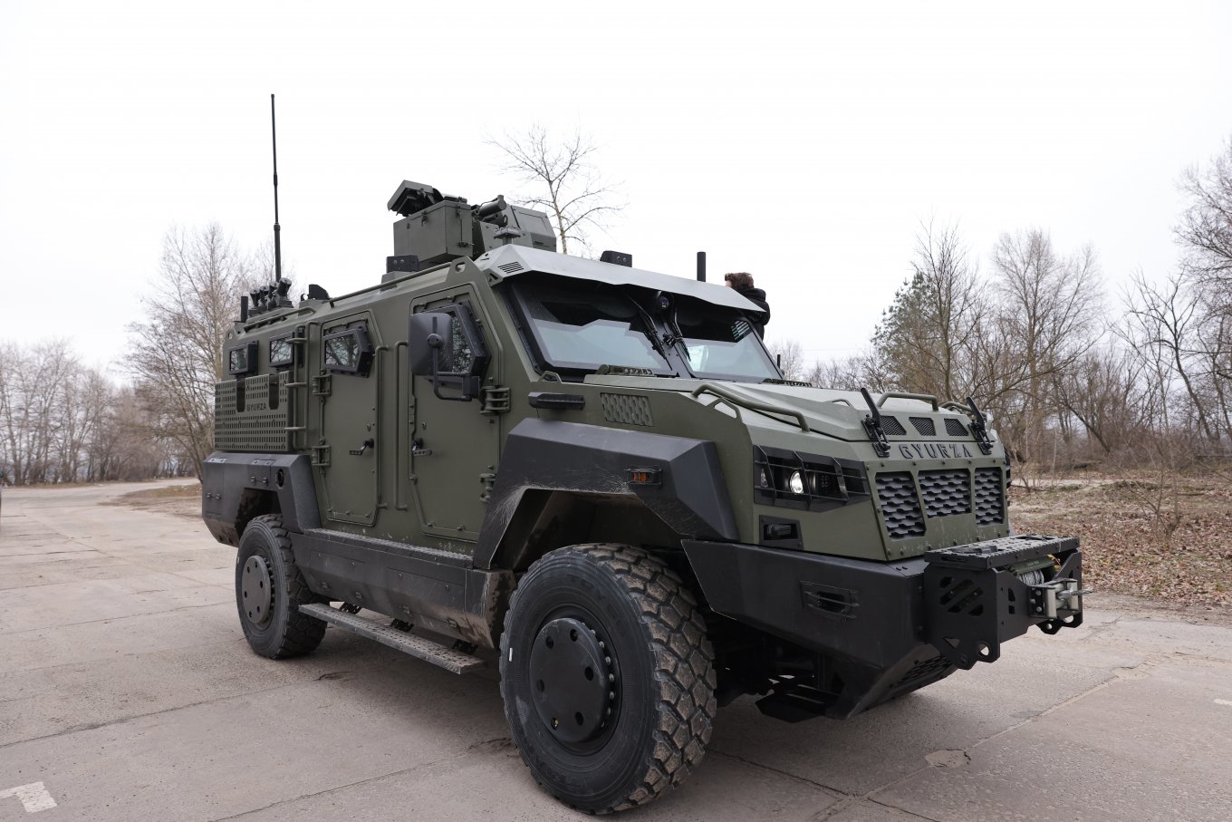 The GYURZA-02 armored vehicle Defense Express While the Pentagon Seeks an Unarmored Hybrid ISV-Heavy, U.S. Experts Say It Should Learn From Ukraine