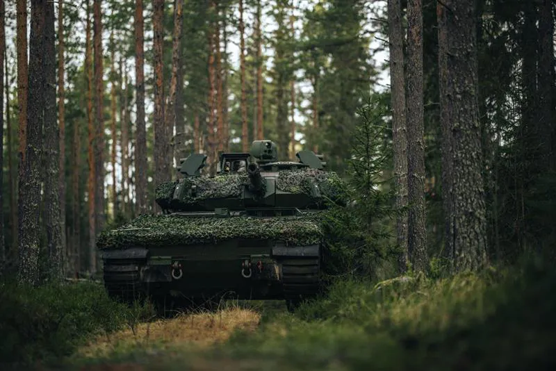 CV90 IFV with Iron Fist APS