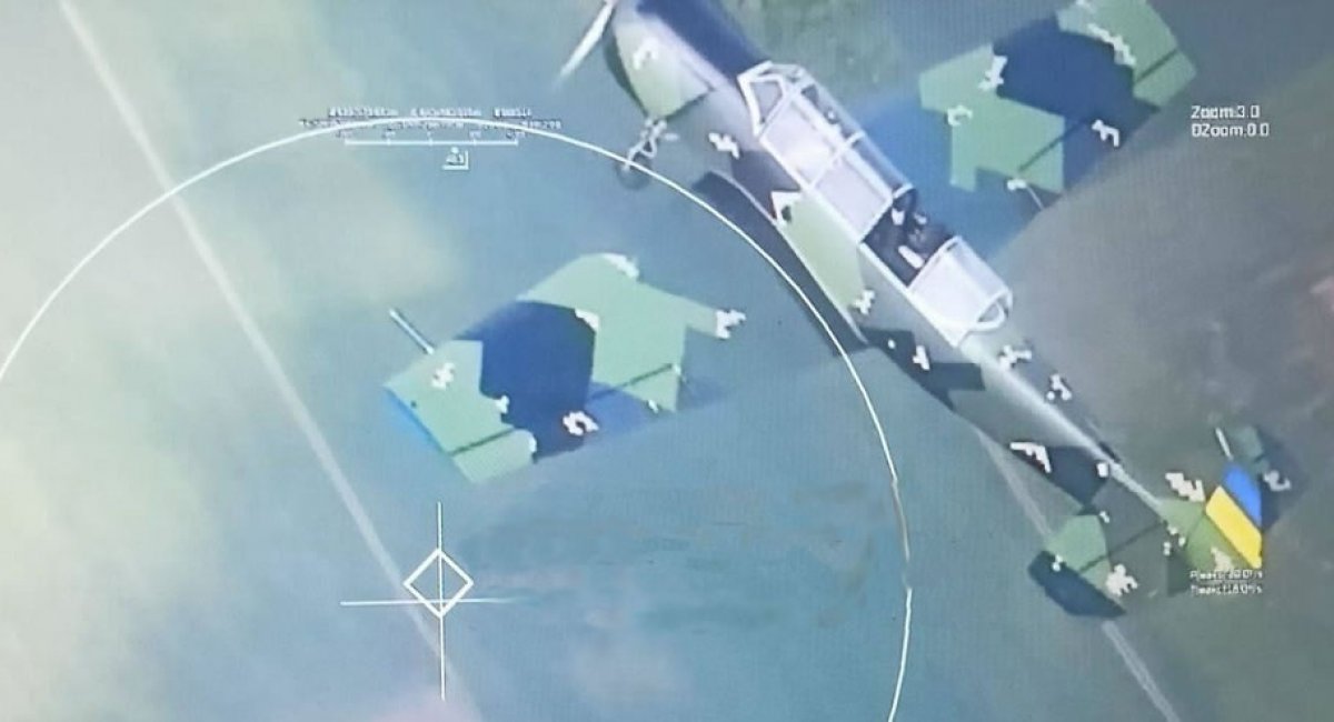 A Ukrainian weaponized Yak-52 trainer aircraft / Defense Express / How Easily Western Analysts Fell For a Drone Strapped to a MiG-29 and Got Agitated