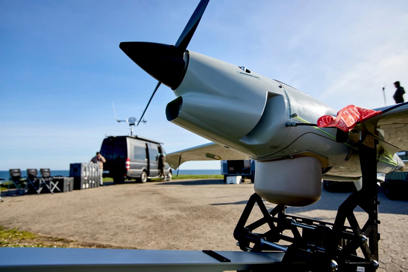 The Raybird-3 UAV, equipped with an electromagnetic spectrum monitoring system / Defense Express / No Radar Will Hide: Ukraine and Denmark to Create New ELINT System For Raybird-3