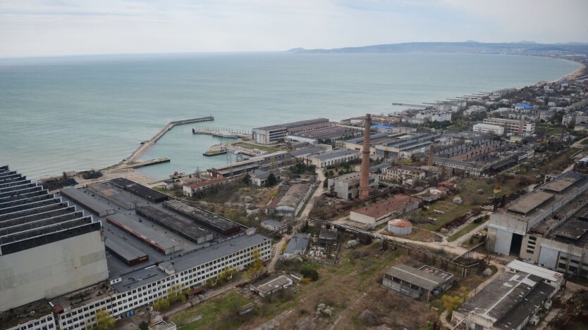 The russian Invaders' Navy Center Discovered in Occupied Crimea, Defense Express