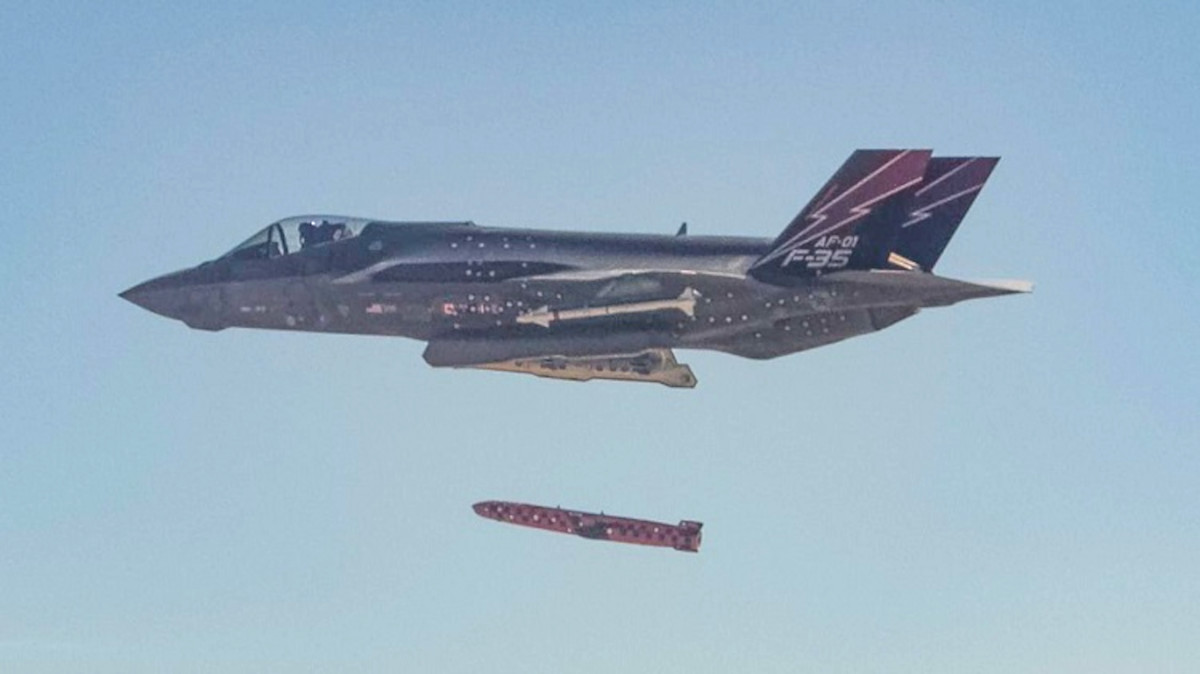JSM launch from F-35A fighter / Photo credit: NDMA