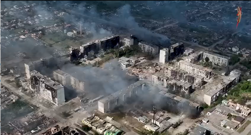 About 60 russian Occupiers Surrendered to Ukrainian Captivity Near Vovchansk, Defense Express