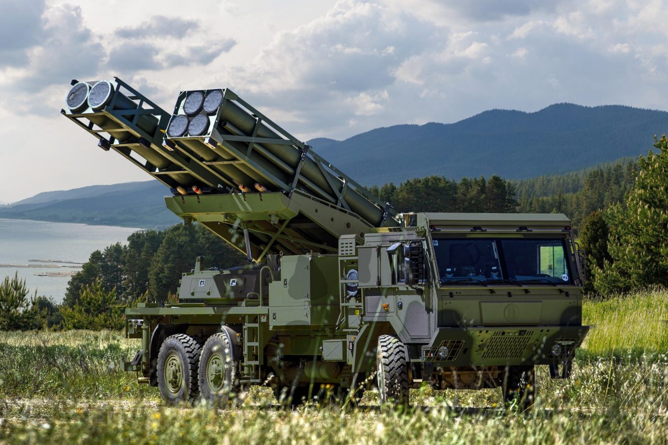 PULS rocket system / Defense Express / Paris Calls Buying HIMARS Risky, Considers Local Production of Korean K239 Chunmoo or Indian Pinaka