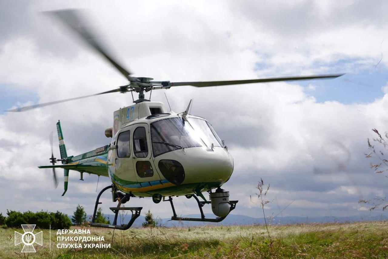 Airbus H125 helicopter, tail number 47 of Ukrainian border guards / Defense Express / Ukraine to Repair Airbus Helicopters Locally After Confrontation Over russian Titanium
