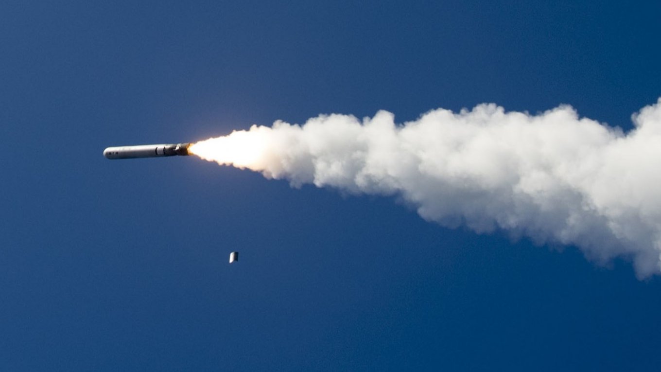 Tomahawk after launch, before wing deployment