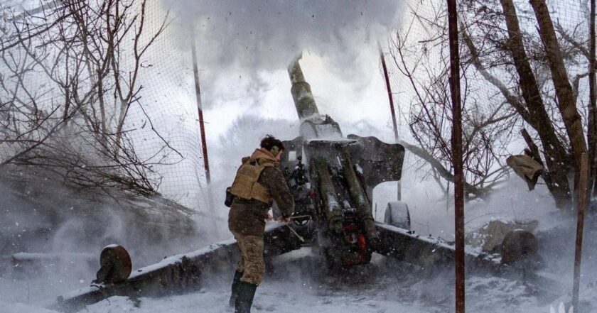 Ukrainian forces continue intense artillery fire despite adverse weather conditions, Defense Express