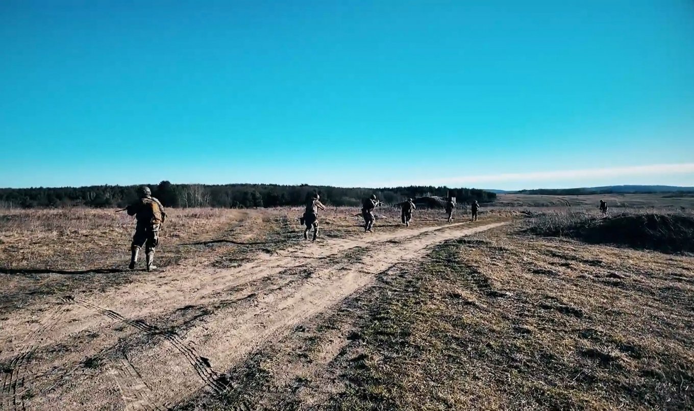 Ukrainian Veteran since 2014 Trains Foreign Legionnaires for Real War