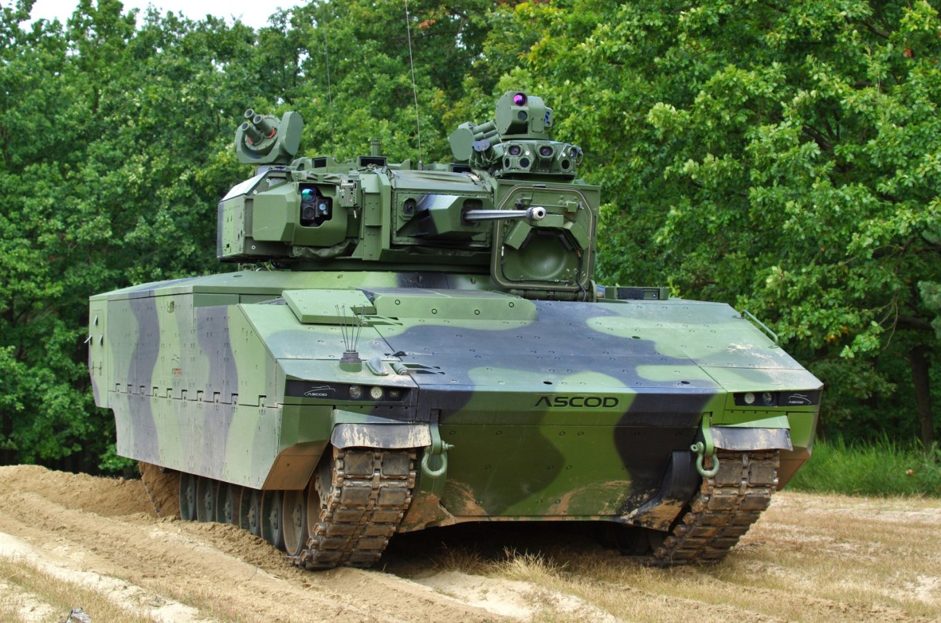 ASCOD multipurpose armored platform / Defense Exrpress / Despite Odds Favoring CV90, Latvia Chose ASCOD For Its New IFV