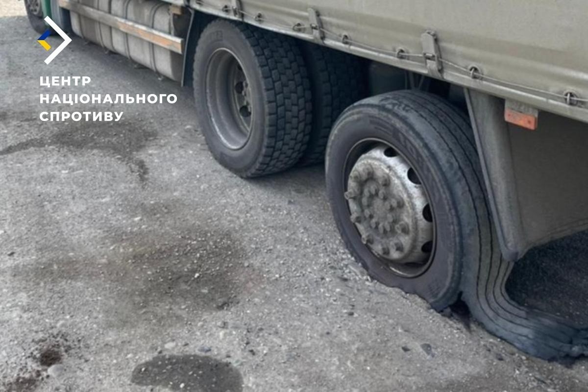 The National Resistance Center of Ukraine reveals the extent of the russian army’s vehicle shortage, leading to increased reliance on foot travel and administrative hurdles Defense Express Why Do russian Forces Have to Walk to Their Positions or the Command Center?
