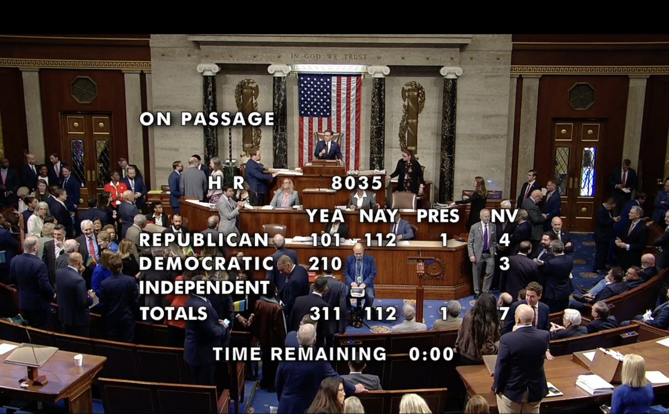 Results of the vote on Ukraine aid in the U.S. House of Representatives / Defense Express / How Much of U.S. New $61 Bln Aid to Ukraine Goes for Weapons and Military Equipment