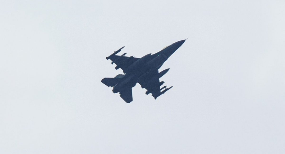 Ukraine's Air Force F-16 fighter