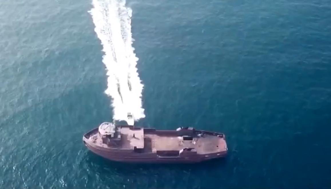 Demonstration of Iran's Bavar kamikaze boat, February 2023, Could russia Get Kamikaze Boats From Iran or What UUV Does It Even Have, Defense Express