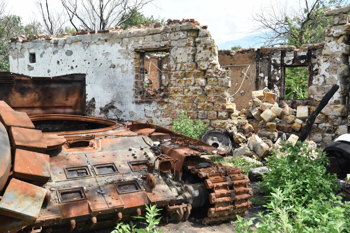 Ukrainian Soil Absorbs russian Armor. Spectacular Photos By the Armed Forces Of Ukraine, Defense Express, war in Ukraine, Russian-Ukrainian war