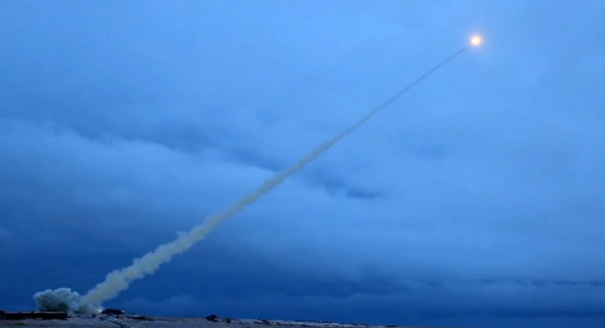 One of the test launches of the 9M730 Burevestnik missile in 2018 / Defense Express / 9M730 Burevestnik Nuclear Cruise Missile is Set For Trials in russia