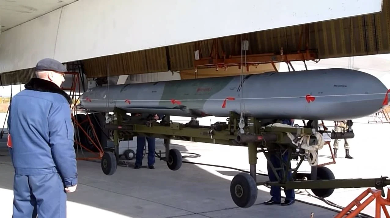 Illustrative photo: Kh-101 missile is loaded on a russian bomber