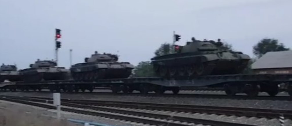T-62 tanks on a railway platform, Ukraine’s Defense Intelligence States russians Begin to Transfer Outdated T-62 tanks to Frontline