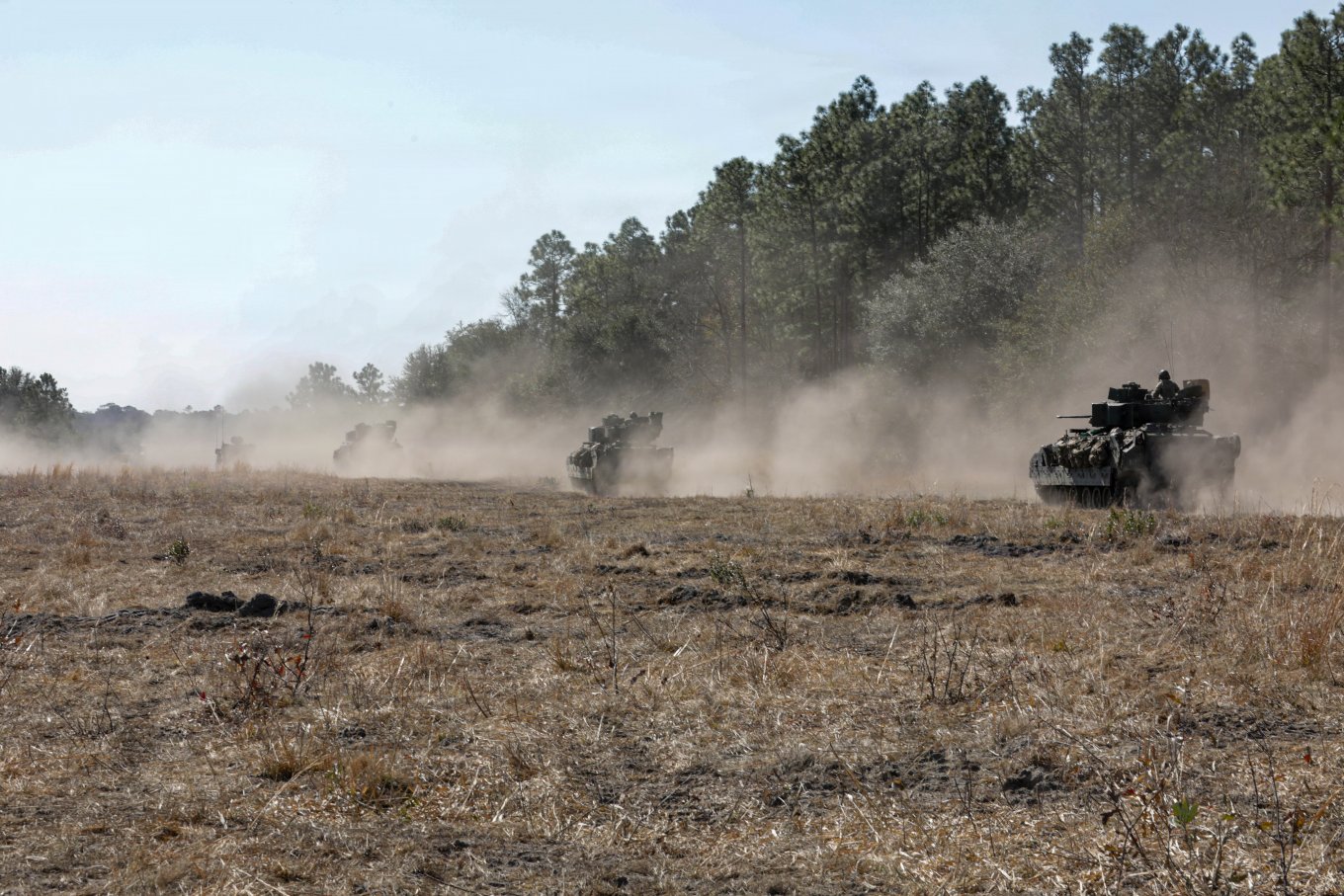 Borrowing From Ukraine, U.S. Army Trains to Shield Advancing Armor With Drone-Deployed Smoke