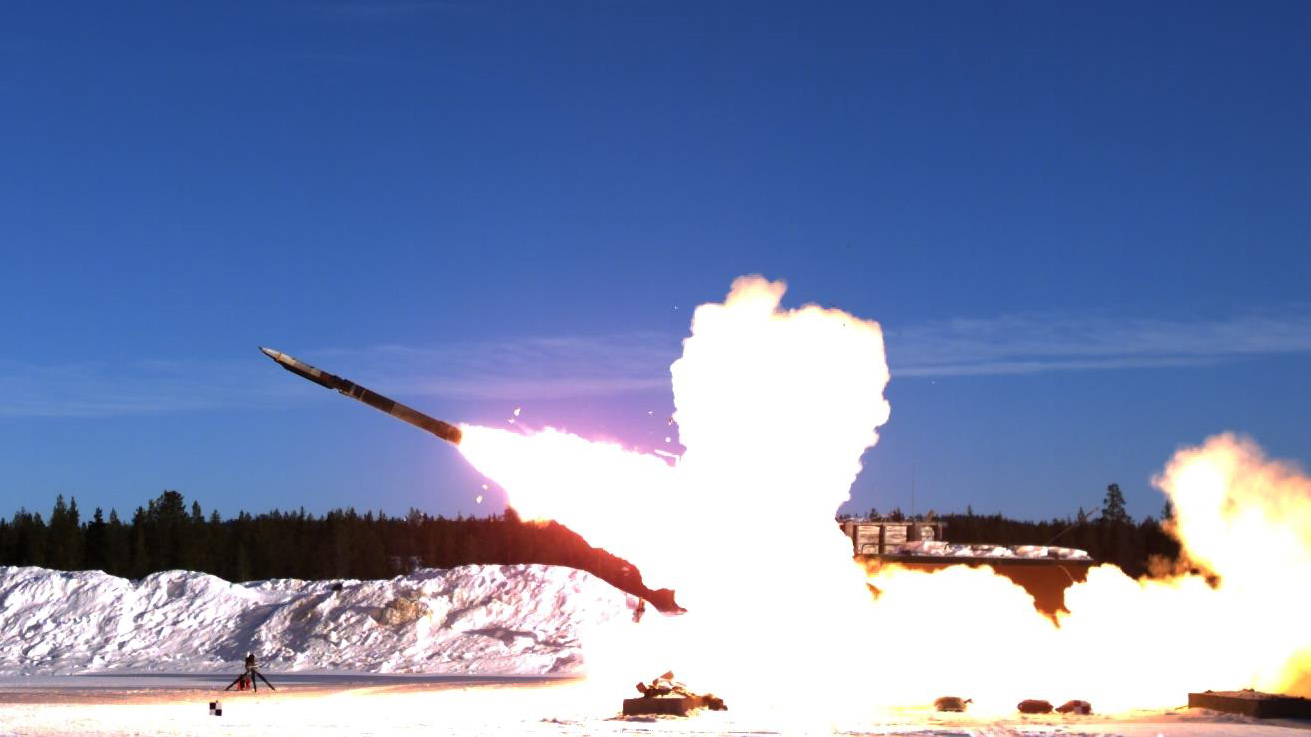 Illustrative photo: GLSDB launch / Defense Express / GLSDB Struggled Against russian EW — Will ERAM Fall for the Same Trap?