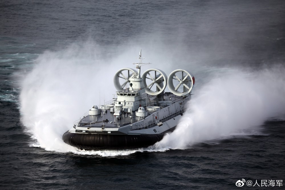 China Builds New Zubr-Class Landing Craft After Acquiring Four Units From Ukraine in 2000s