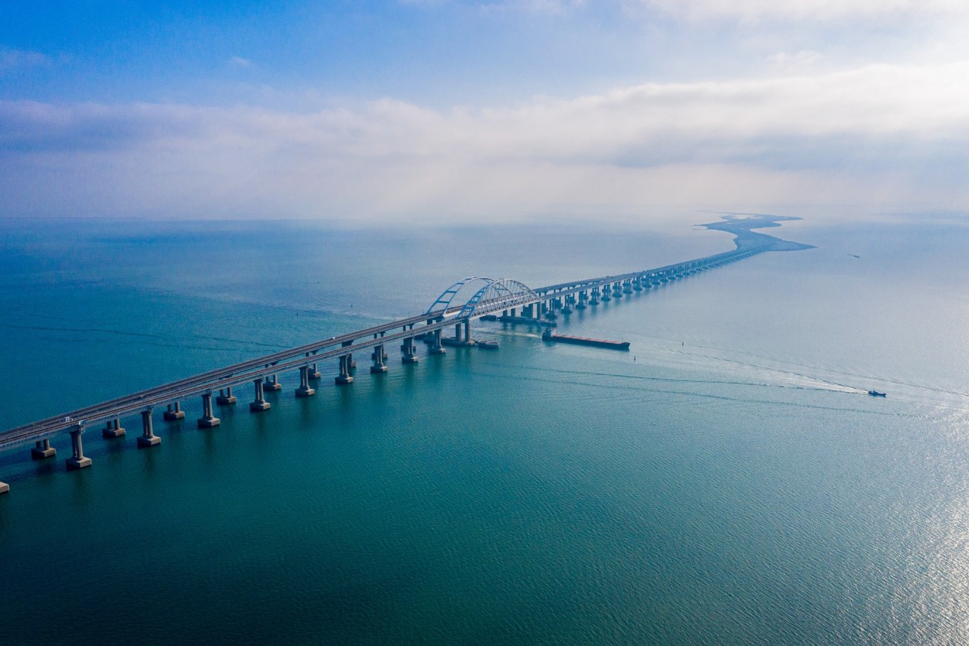 Kremlin expects that Crimean Bridge will be inoperable/irrepairable soon