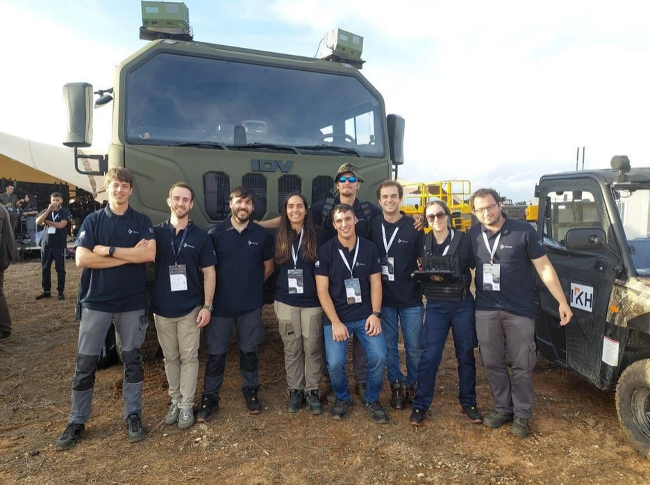 Autonomous IVECO truck and the COMMANDS development team