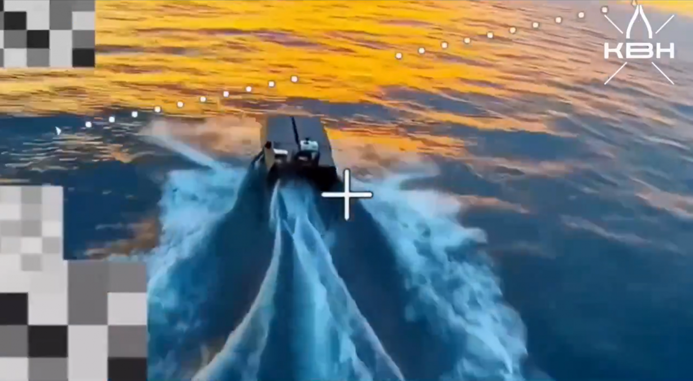 New Threat to Ukraine: russia Unveils Skorlupa USV with Fiber-Optic FPV Drones, Claims Serial Production