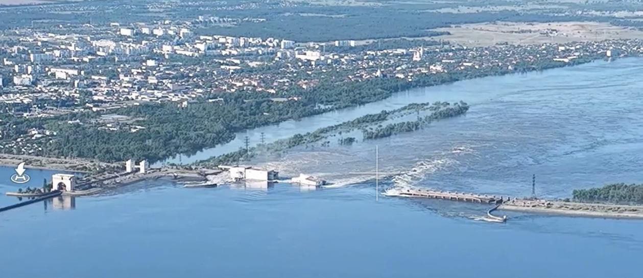 russian terrorists blew up Kakhovskaya HPP, June 6, 2023, Ukraine’s Defense Intelligence Representative States There Is Lot of Evidence of Russia's Military-Political Officials Involvement in Kakhovka Dam Demolition, Defense Express