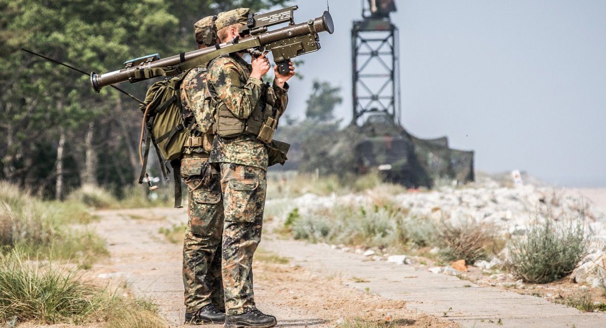 Stinger MANPADS in the German Armed Forces / Defense Express / Raytheon Joins Hands With Diehl Defense to Open Europe-Based Stinger Production