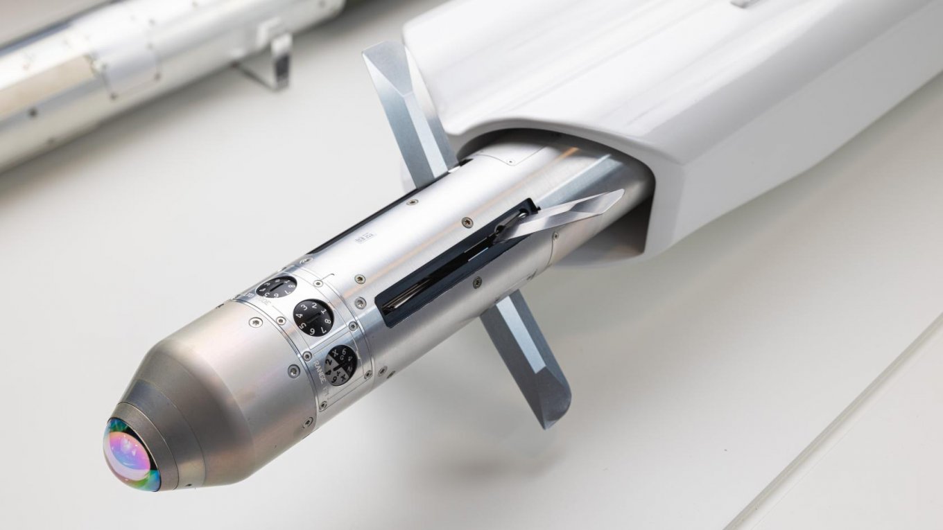 70mm rocket manufactured by Thales / Photo credit: Thales