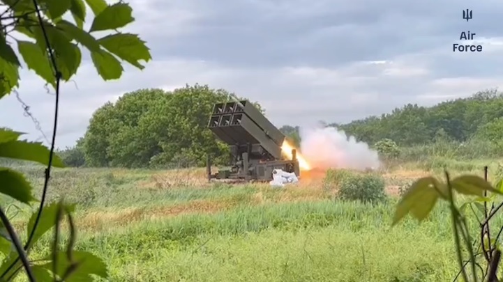 Illustrative photo: a NASAMS air defense system launches an interceptor / Defense Express / ATACMS Wouldn't Reach Airfields With Tu-95MS Bombers But Ukraine Needs Their Full Potential Nonetheless