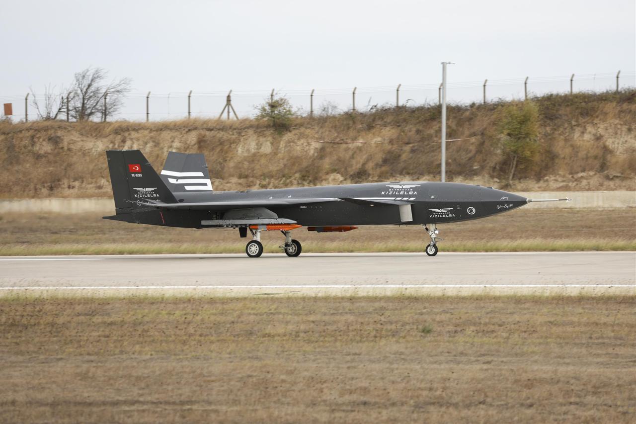 Turkish Kizilelma Unmanned Fighter Passes New Test, Reaches Speed of 264 kn, Kizilelma unmanned fighter with Tolun bombs