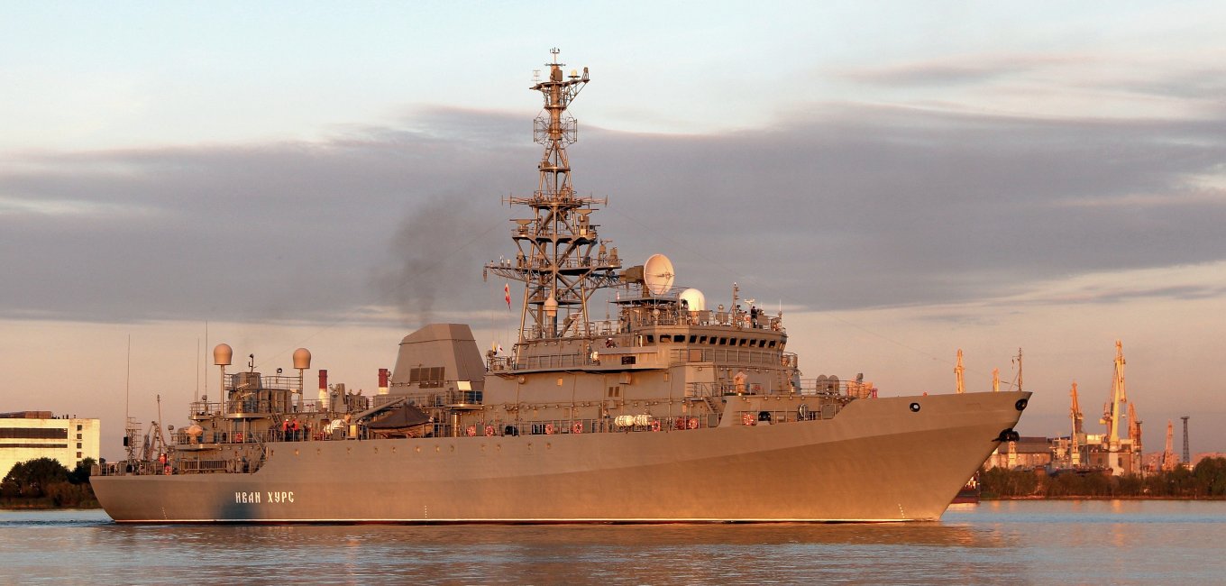 Satellite Images Show that russians No Longer Able to Use Ivan Khurs Intelligence Ship After Ukrainian Strike, Defense Express