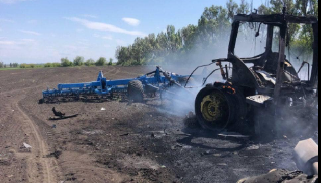 Head of Criminal Investigations Division of the Main Department of the National Police of Ukraine in Kharkiv Region Serhii Bolvinov: Russian missile hits tractor working in the field in Kharkiv Region, Defense Express, war in Ukraine, Russian-Ukrainian war