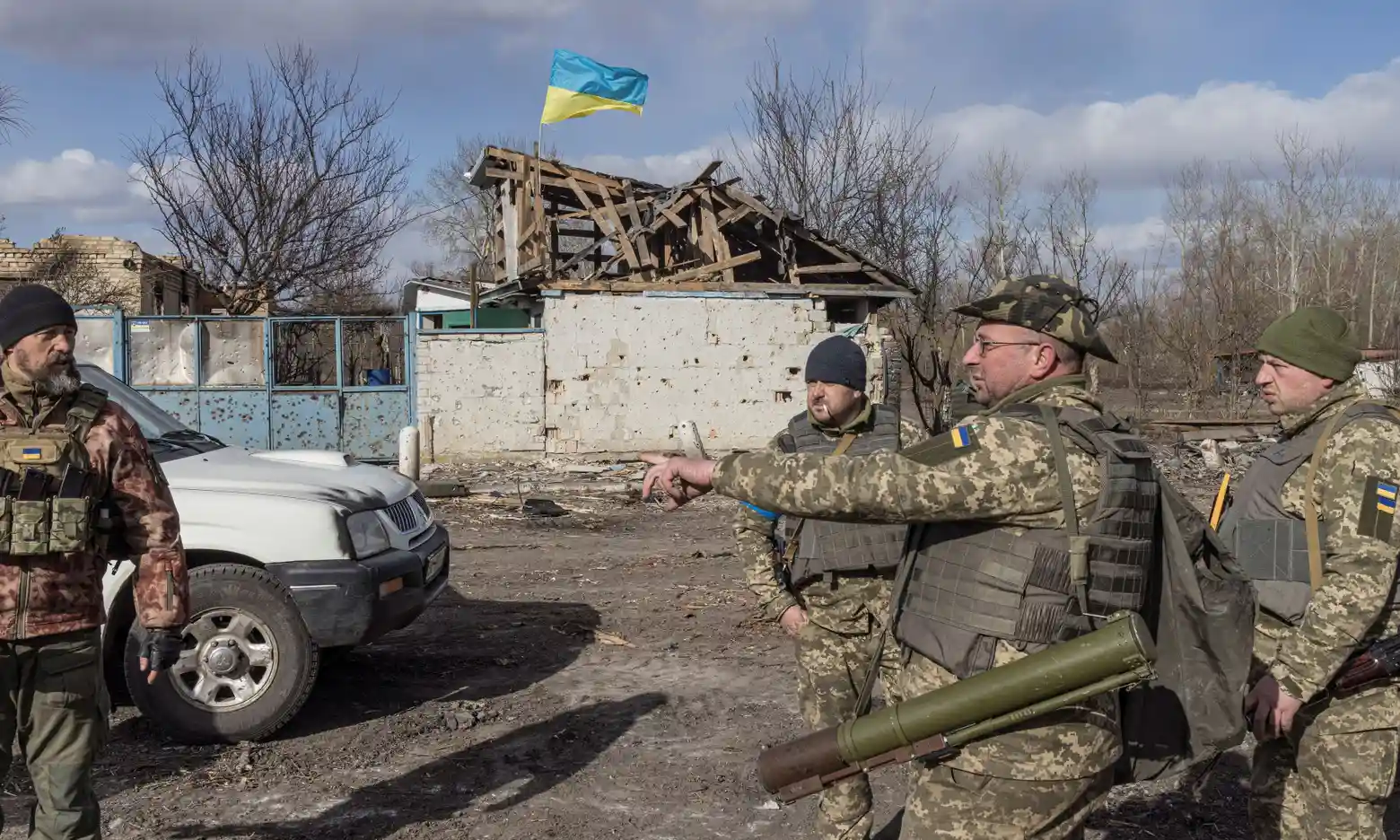 Fighting continues on outskirts of Kyiv, Defense Express