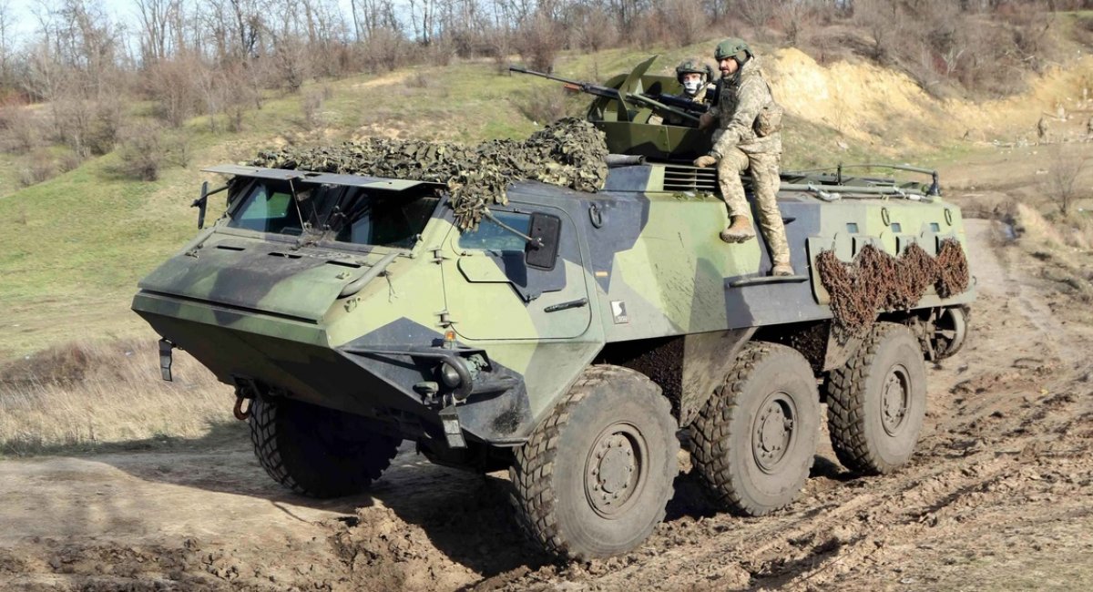 Finnish Sisu XA-180 wheeled armored personnel carrier Defense Express Defense Express' Weekly Review: Underappreciated Tank Experiments, Finland's Secret Arms Exports to Ukraine, Strike on the Alabuga Drone Plant, russia's Strange Armored Train