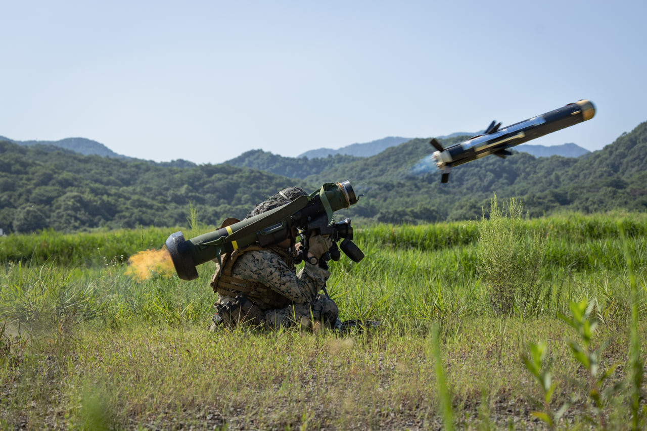 FGM-148 Javelin ATGM missile launch / Photo credit: U.S. Department of War