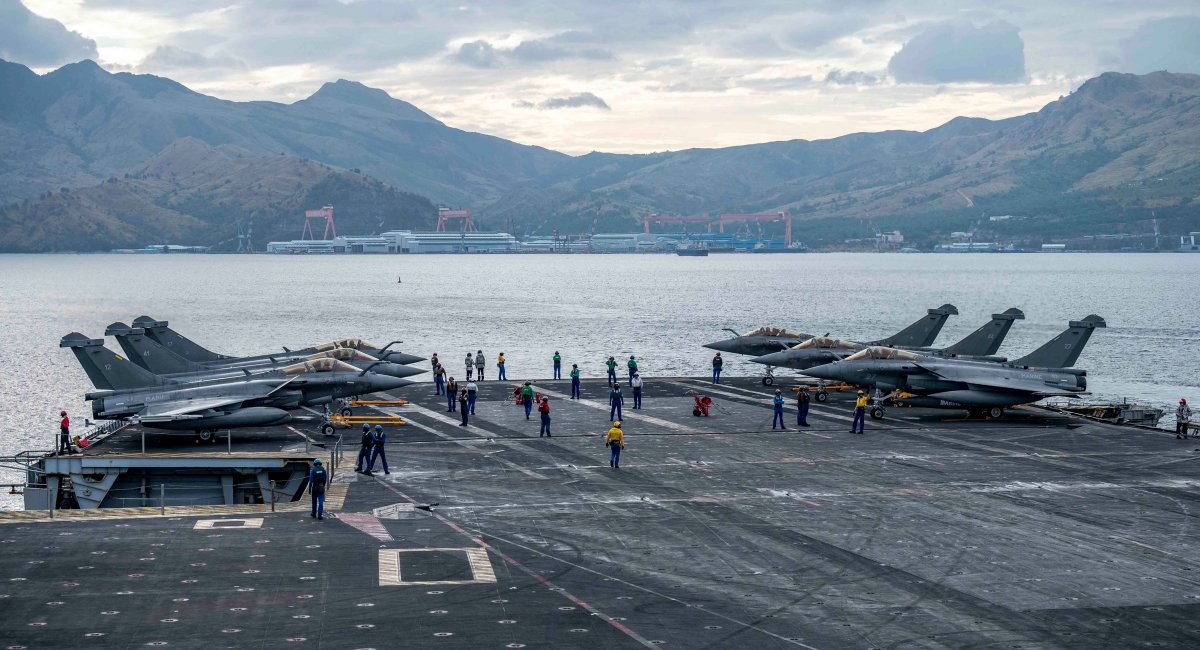 Rafale M naval fighter