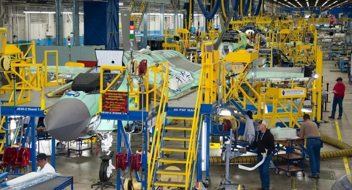 F-35 Upgrade Problems Reach a Dead End, While Aircraft in the Middle East Still Fly with TR-2